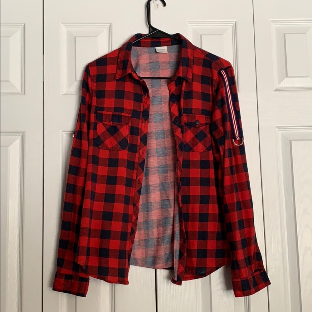 Passport size L red and navy blue flannel